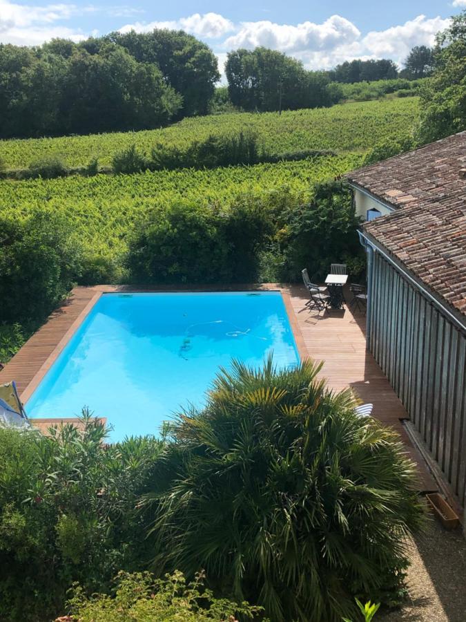 Chateau Regaldo-Saint Blancard Salleboeuf Exterior photo